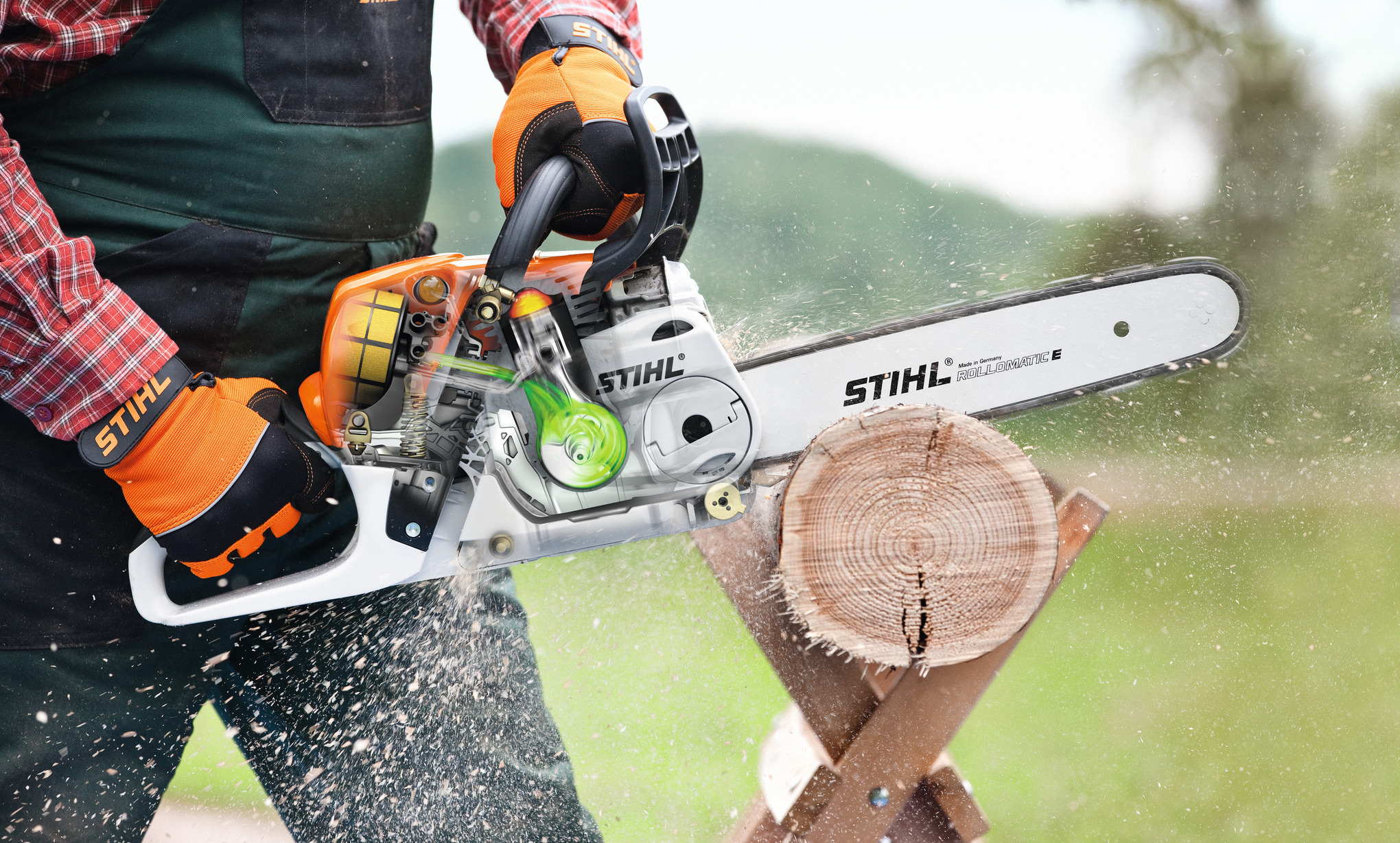 MS 251 Petrol Chainsaw