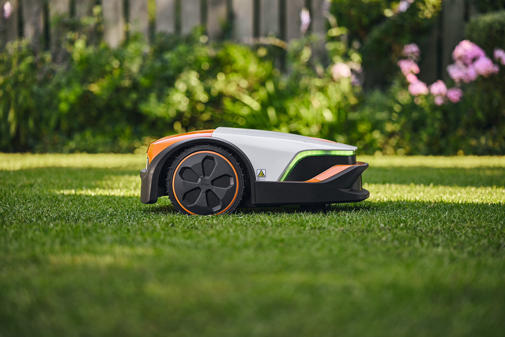 iMOW® 5 Robotic Lawnmower