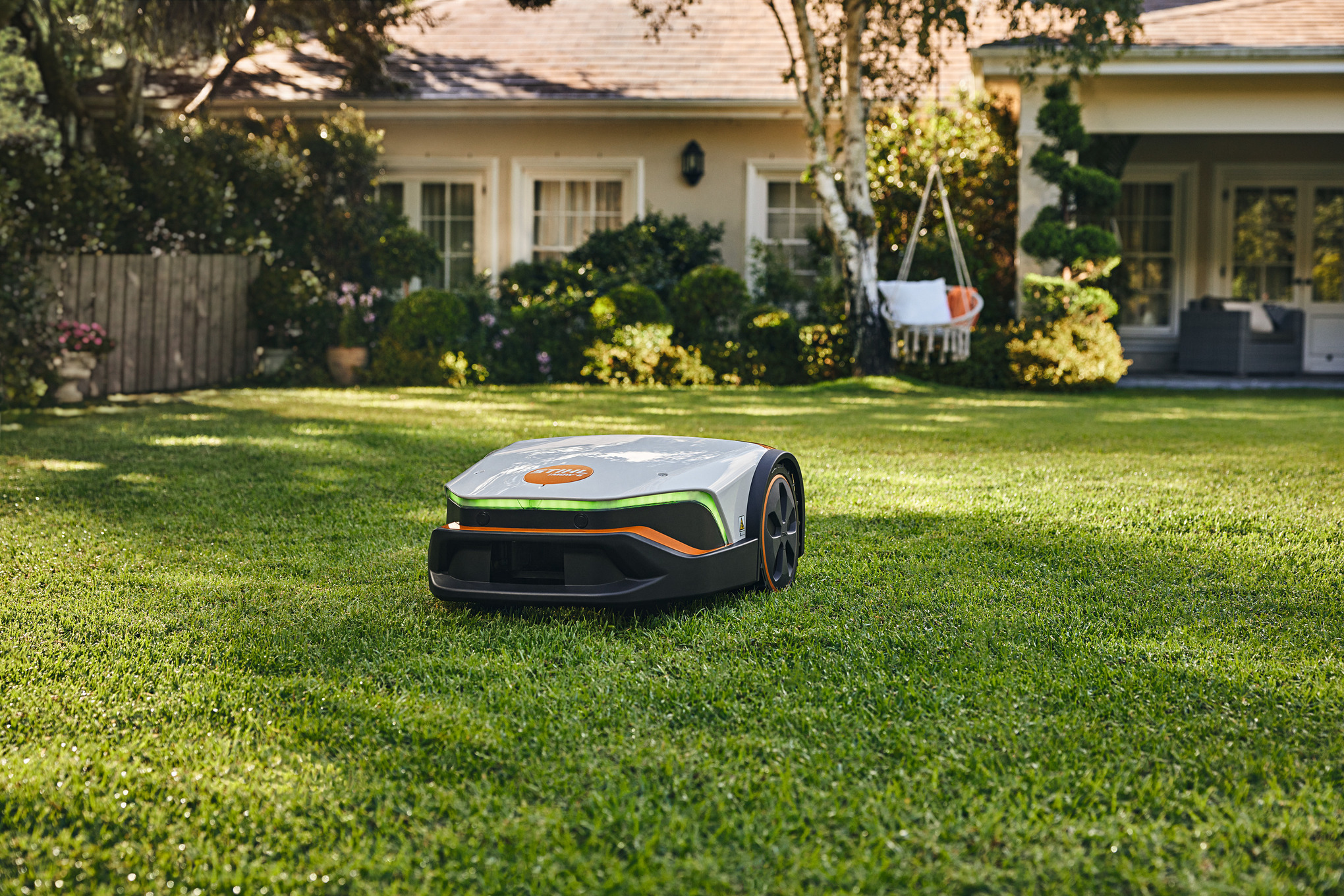 iMOW® 6 Robotic Lawnmower